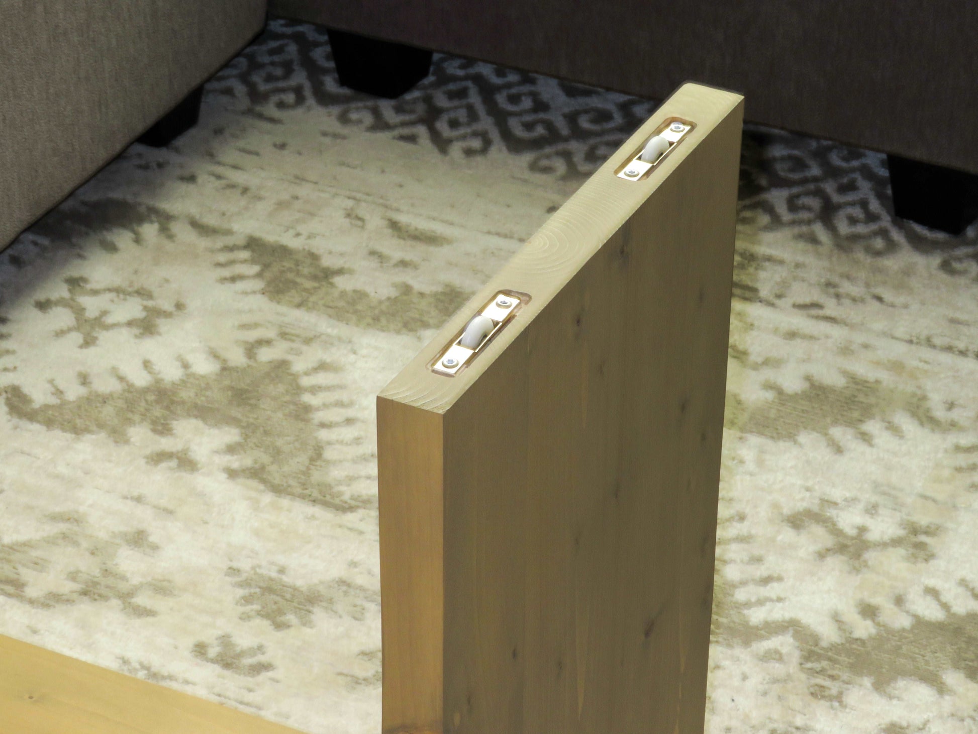 Aspire Ottoman Motion Table