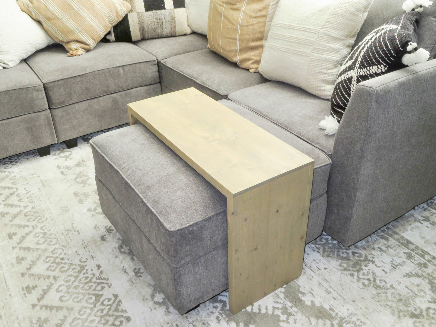 Aspire Ottoman Motion Table